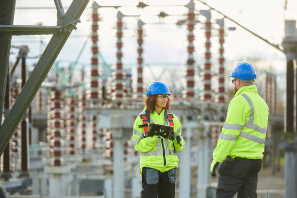 Best Emergency Electrical Repair  in Tipton, CA